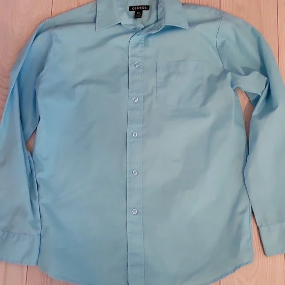 6 Misc. Boys Dress Shirts - Picture 7 of 13